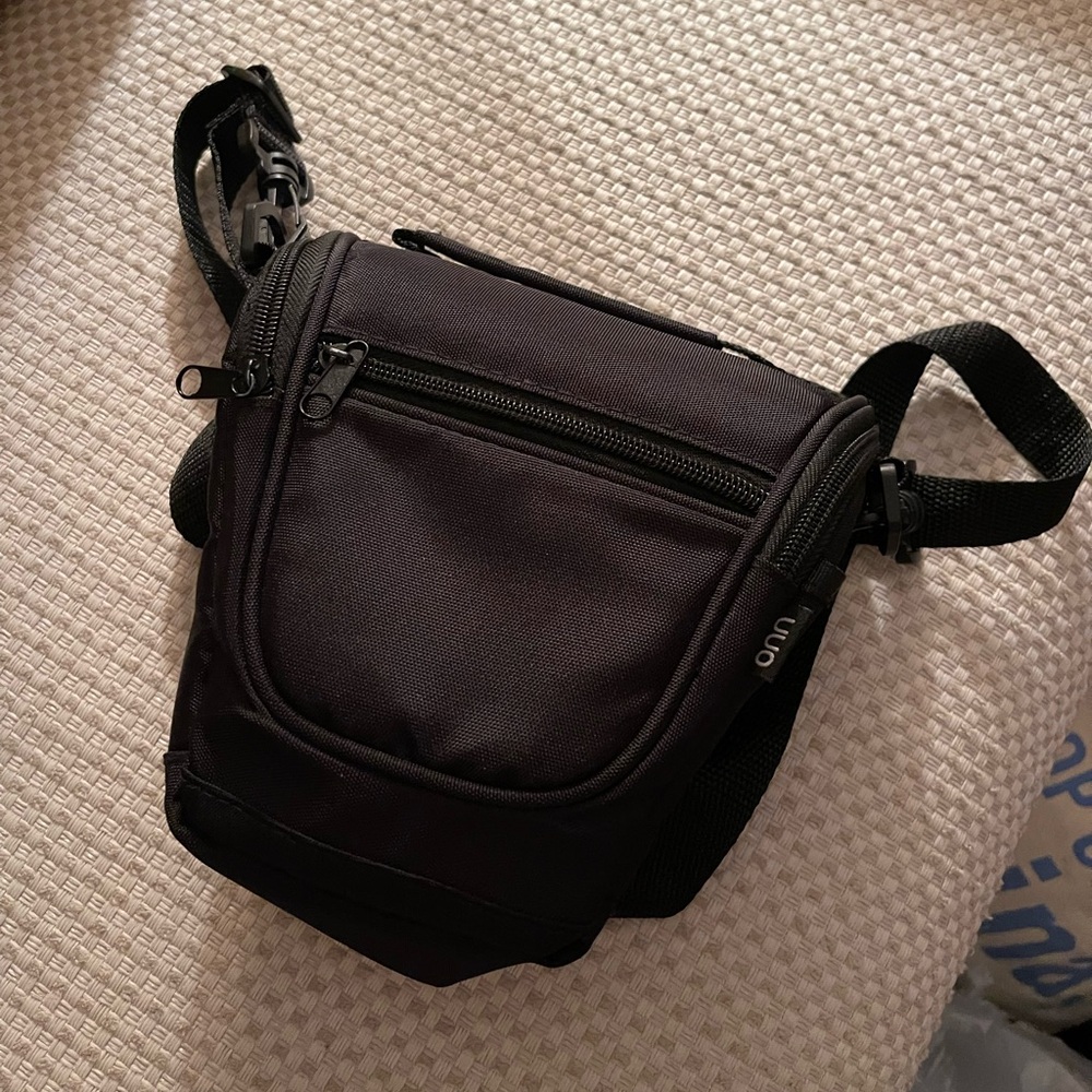 Camera case slim black